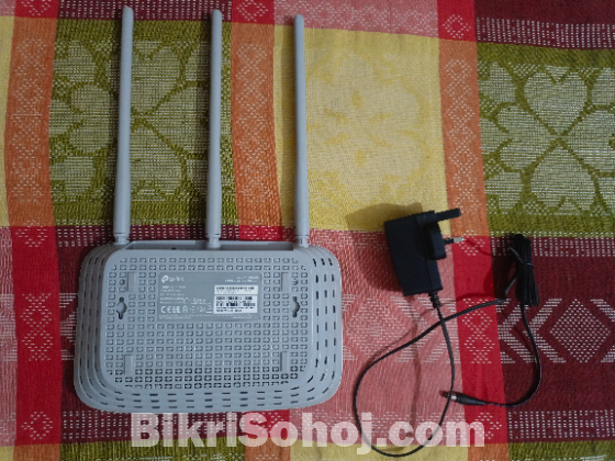 TP Link WR845N Router